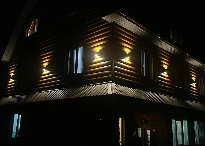 золота рибка Otel Yaremche