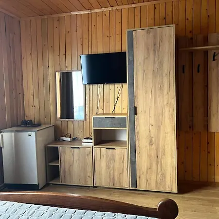 Otel золота рибка Yaremche