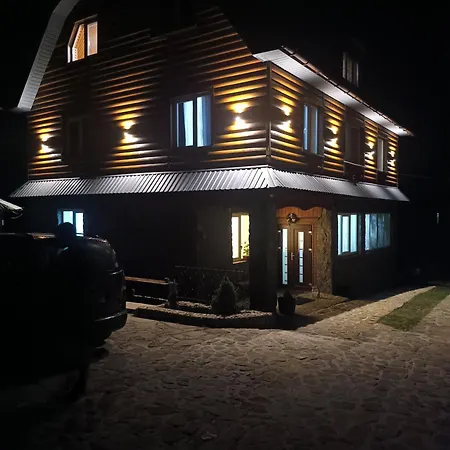 Otel золота рибка Yaremche