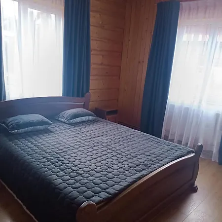 Otel золота рибка Yaremche